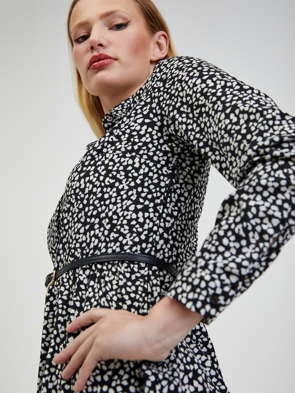 Orsay Λευκό και μαύρο γυναικείο φόρεμα ORSAY με μοτίβο