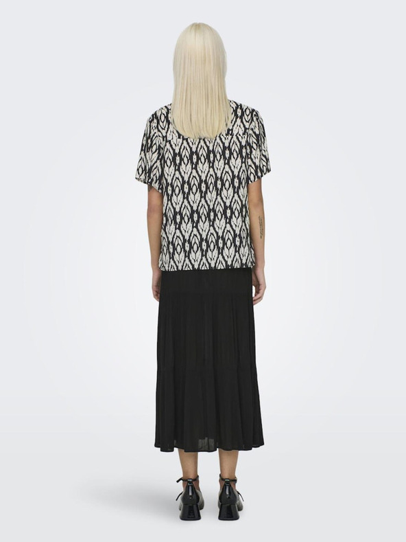 ONLY Μαύρη γυναικεία μπλούζα με σχέδιο ΜΟΝΟ Susan