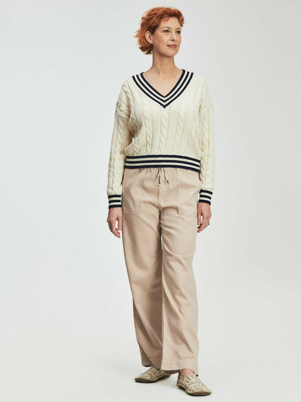 GAP Φαρδύ παντελόνι GAP