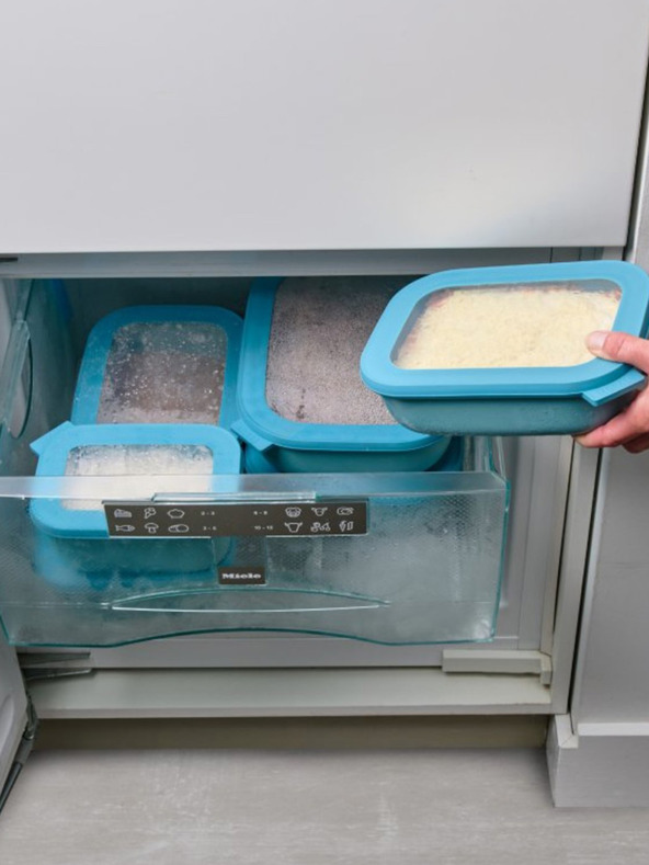 Mepal Σετ τριών μπολ σε γκρι χρώμα Mepal Cirqula (500 +1000 +2000 ml)