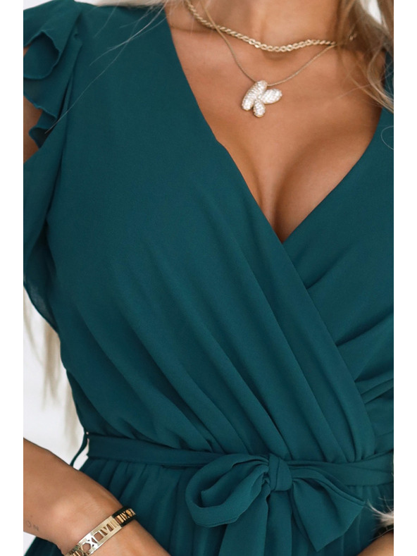 numoco 374-8 POLINA Πλισέ φόρεμα με ντεκολτέ και βολάν - πράσινο